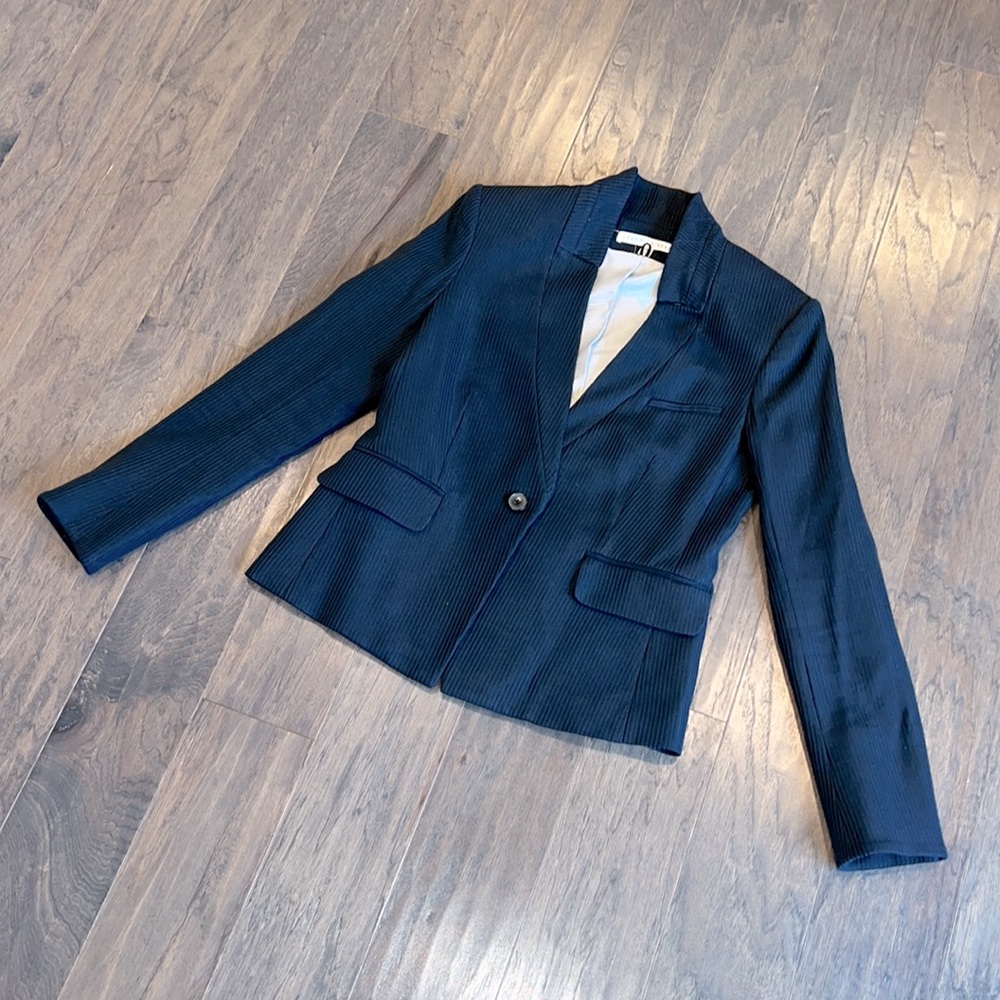 Veronica Beard Navy Blue Upcollar Dickey Jacket | 6